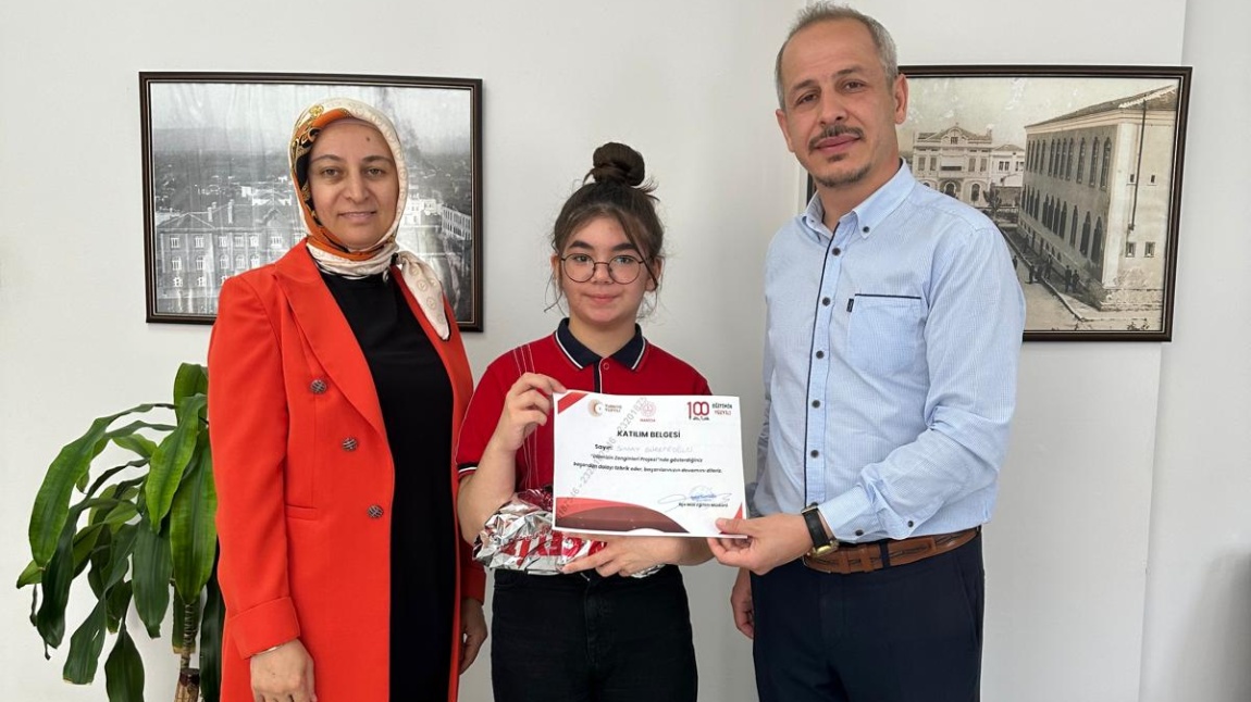 Öğrencimiz Şiir Yarışmasında Birinci Oldu